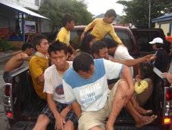 Philippines steps up flood relief efforts 