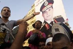 Egypt army chief considers presidential bid 