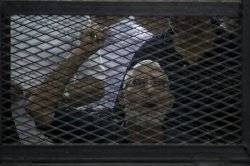 Egypt court confirms Badie death sentence 