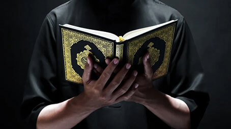 لماذا حُفِظَ القرآن الكريم دونَ غيره؟