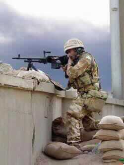 16 Iraqis killed; Iraqi, British Tanks Clash Near Basra